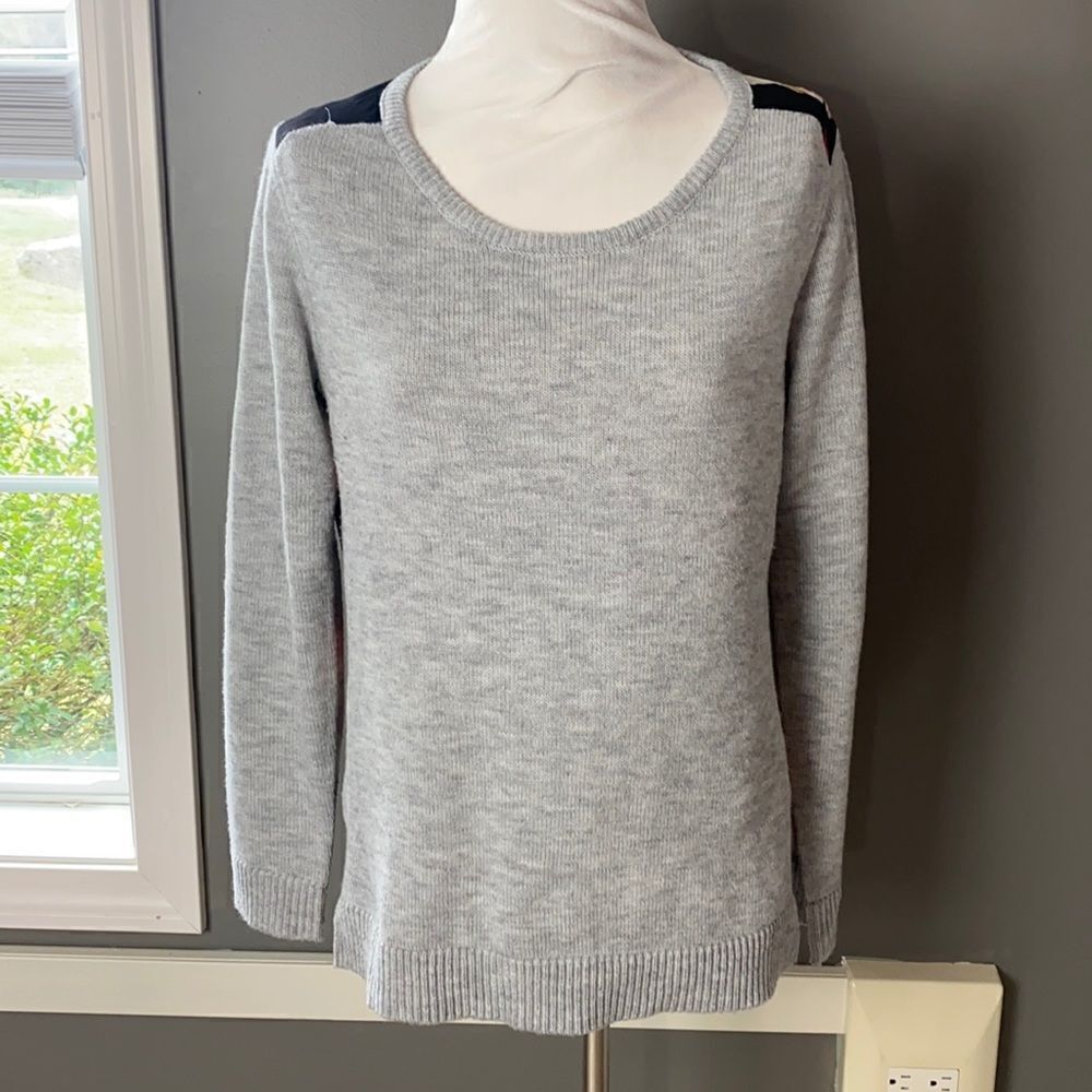Sheer back sweater - Picture 2 of 7